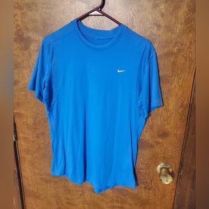 women's nike t shirt